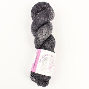 Suburban Stitcher Single Sock Yarn 100% SW Merino 400 yds 100g Coal Colorway